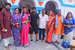 विजय यादव के निर्देशन में निर्माता सुरिंदर यादव की भोजपुरी फिल्म ‘गंगा जमुना सरस्वती’ की शूटिंग महराजगंज भदोही में जोरों पर