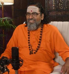 अनुजा सहाई के ‘आर्टिक्युलेट विद अनुजा’ में स्वामी अभेदानंद के साथ अध्यात्म, आत्मबोध और जीवन की गहन यात्रा