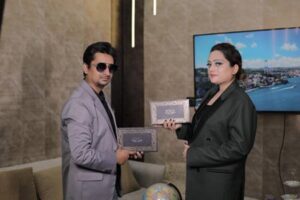Renez New Launch  LUMINOUS Tint Moisturizer / Sıblıngs Sana Aziz Khan M Kabeer Khan Renez